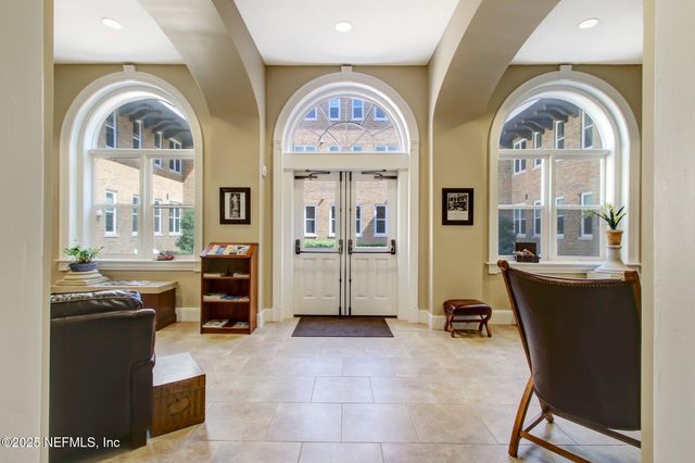 2525 COLLEGE Street 1308, Jacksonville, FL 32204