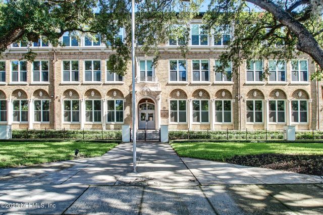 2525 COLLEGE Street 1308, Jacksonville, FL 32204