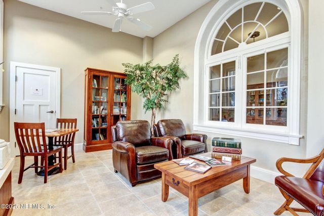 2525 COLLEGE Street 1308, Jacksonville, FL 32204