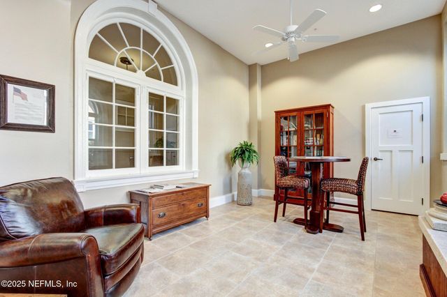 2525 COLLEGE Street 1308, Jacksonville, FL 32204