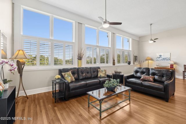 2525 COLLEGE Street 1308, Jacksonville, FL 32204