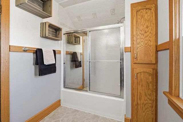 847 N 6TH STREET, Manitowoc, WI 54220