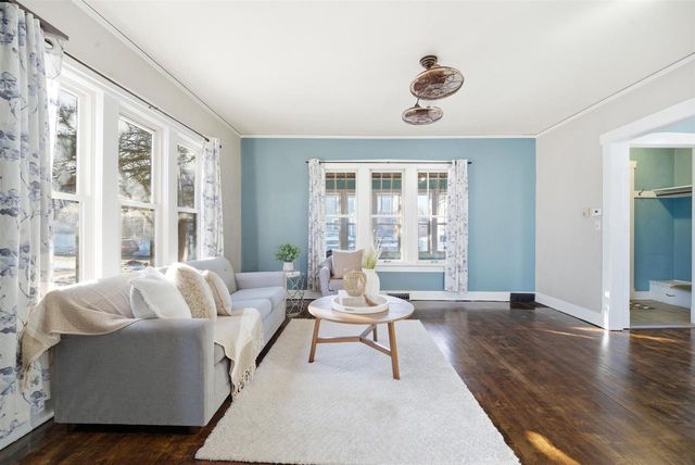 847 N 6TH STREET, Manitowoc, WI 54220