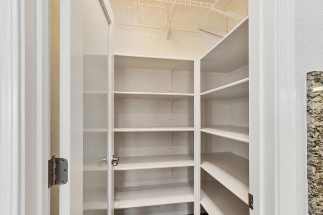 9832 Allen Ranch Way, Elk Grove, CA 95757