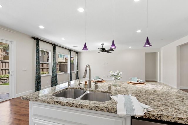 9832 Allen Ranch Way, Elk Grove, CA 95757