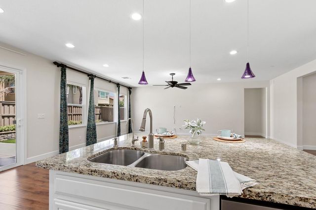 9832 Allen Ranch Way, Elk Grove, CA 95757