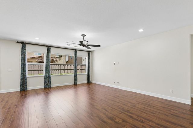 9832 Allen Ranch Way, Elk Grove, CA 95757