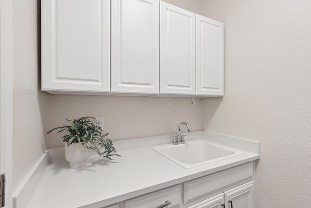 9832 Allen Ranch Way, Elk Grove, CA 95757