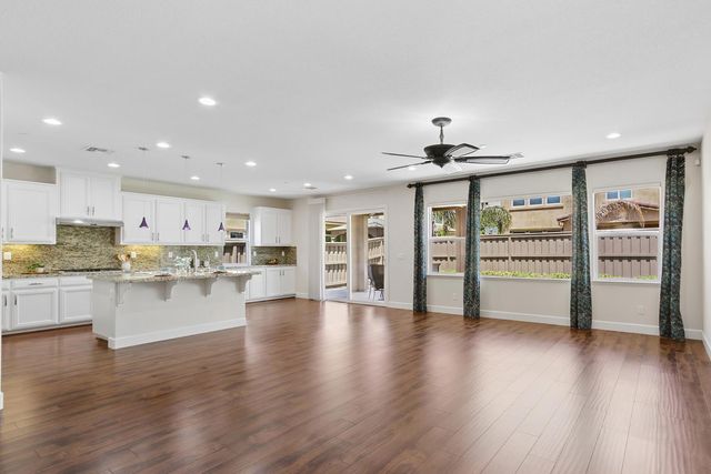 9832 Allen Ranch Way, Elk Grove, CA 95757