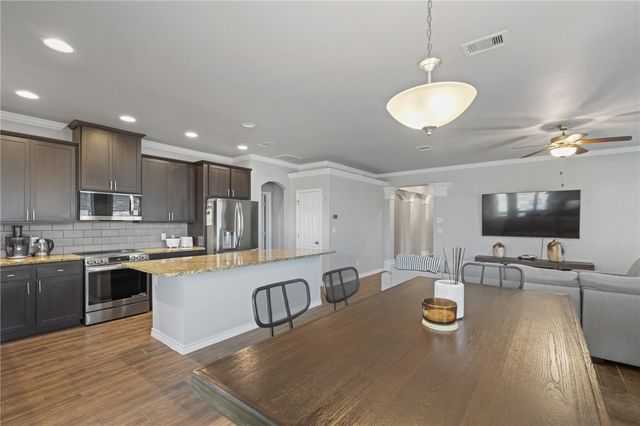 2269 Tallow Dr, Portland, TX 78374