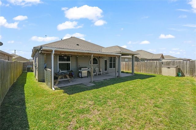 2269 Tallow Dr, Portland, TX 78374