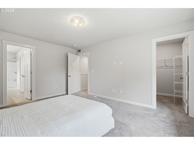 2618 Nw SHADDEN Dr, Mc Minnville, OR 97128