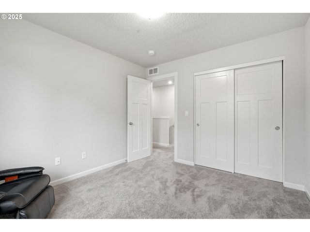 2618 Nw SHADDEN Dr, Mc Minnville, OR 97128