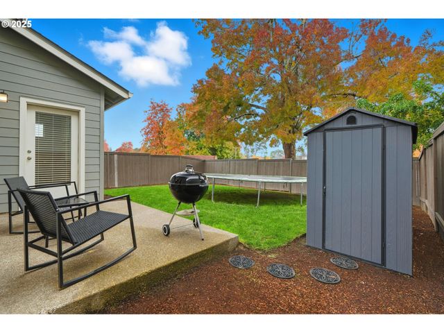 2618 Nw SHADDEN Dr, Mc Minnville, OR 97128