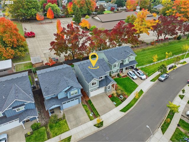 2618 Nw SHADDEN Dr, Mc Minnville, OR 97128