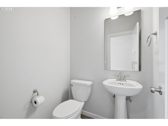 2618 Nw SHADDEN Dr, Mc Minnville, OR 97128