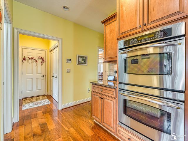 1033 Saint James Park Avenue, Monroe Twp, MI 48161