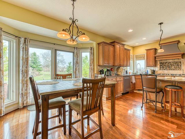 1033 Saint James Park Avenue, Monroe Twp, MI 48161
