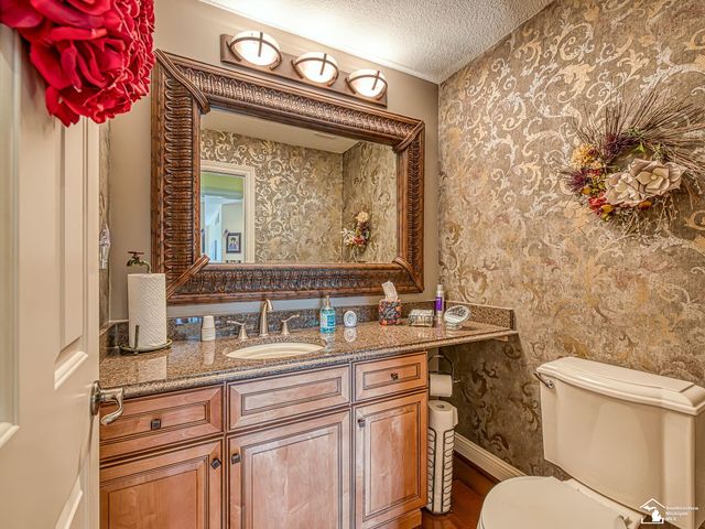 1033 Saint James Park Avenue, Monroe Twp, MI 48161