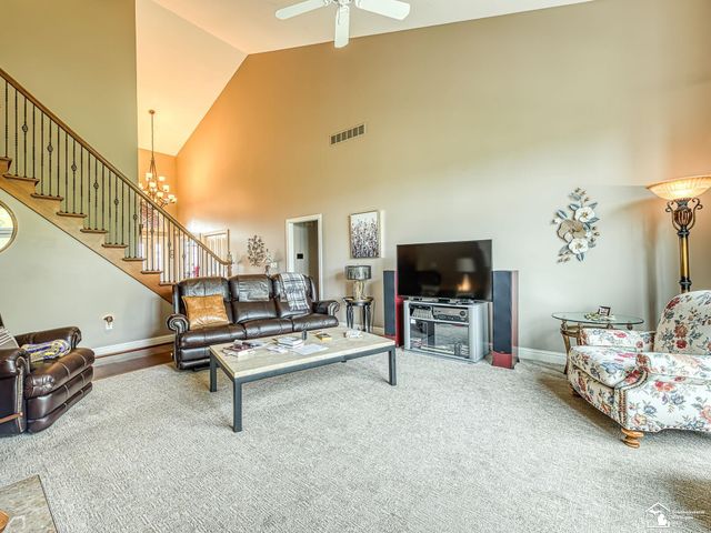 1033 Saint James Park Avenue, Monroe Twp, MI 48161