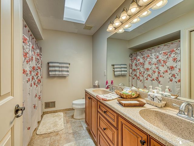 1033 Saint James Park Avenue, Monroe Twp, MI 48161