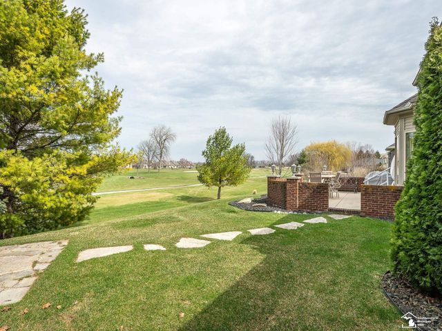 1033 Saint James Park Avenue, Monroe Twp, MI 48161
