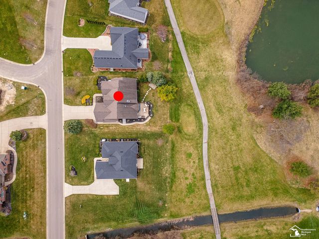 1033 Saint James Park Avenue, Monroe Twp, MI 48161