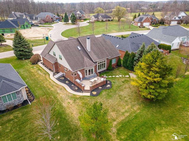 1033 Saint James Park Avenue, Monroe Twp, MI 48161