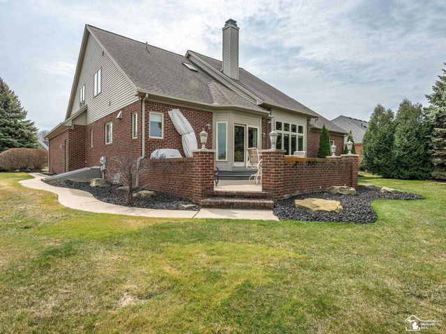 1033 Saint James Park Avenue, Monroe Twp, MI 48161
