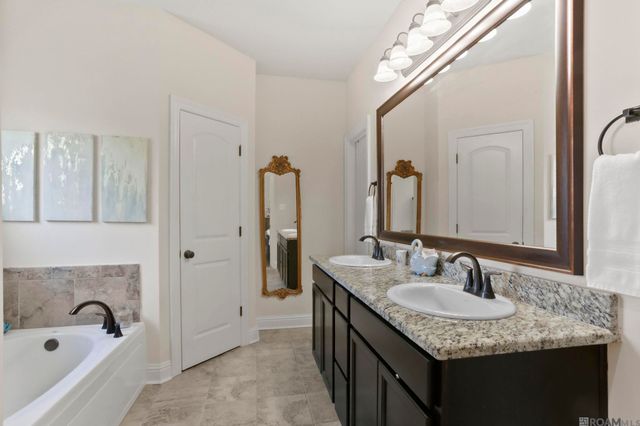 933 Lob Lolly Court, Ponchatoula, LA 70454