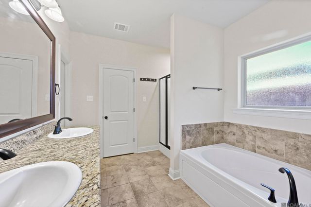 933 Lob Lolly Court, Ponchatoula, LA 70454