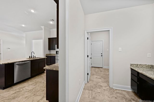 933 Lob Lolly Court, Ponchatoula, LA 70454