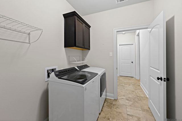 933 Lob Lolly Court, Ponchatoula, LA 70454