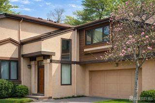 423 Sayre Drive, Plainsboro, NJ 08540
