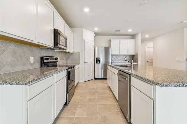 13718 EVERGREEN VALLEY DRIVE, Riverview, FL 33578