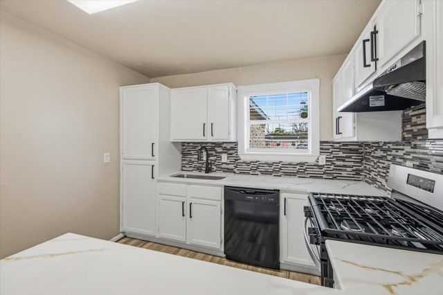 5418 Pershing Street, Houston, TX 77033