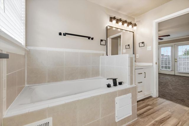 5418 Pershing Street, Houston, TX 77033