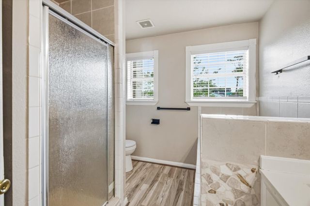 5418 Pershing Street, Houston, TX 77033