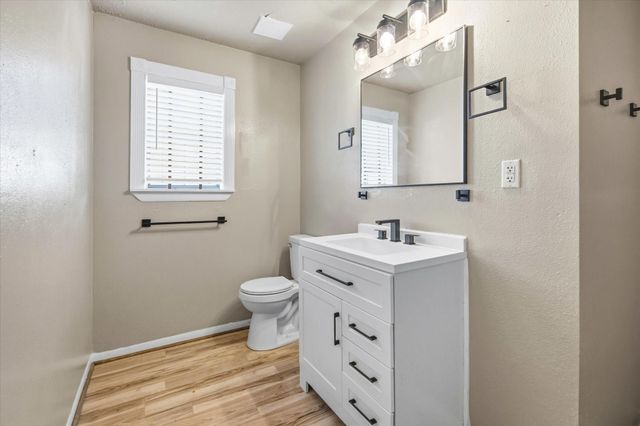 5418 Pershing Street, Houston, TX 77033