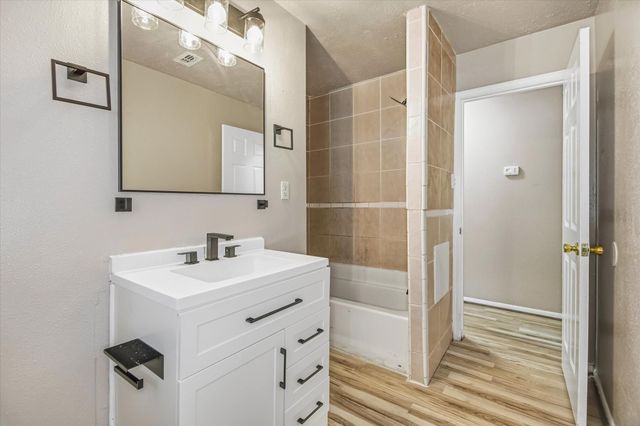 5418 Pershing Street, Houston, TX 77033