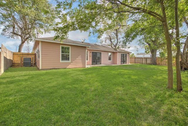 5418 Pershing Street, Houston, TX 77033