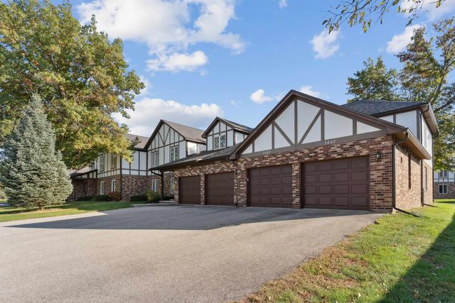 3446 Kingswood Place, Waterloo, IA 50701