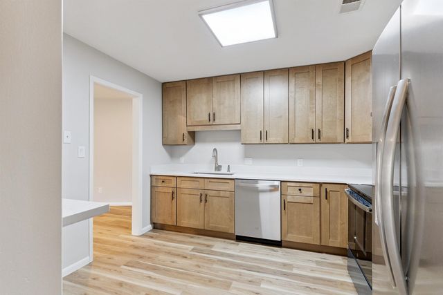 3446 Kingswood Place, Waterloo, IA 50701