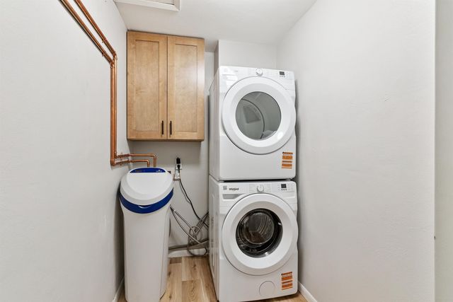 3446 Kingswood Place, Waterloo, IA 50701