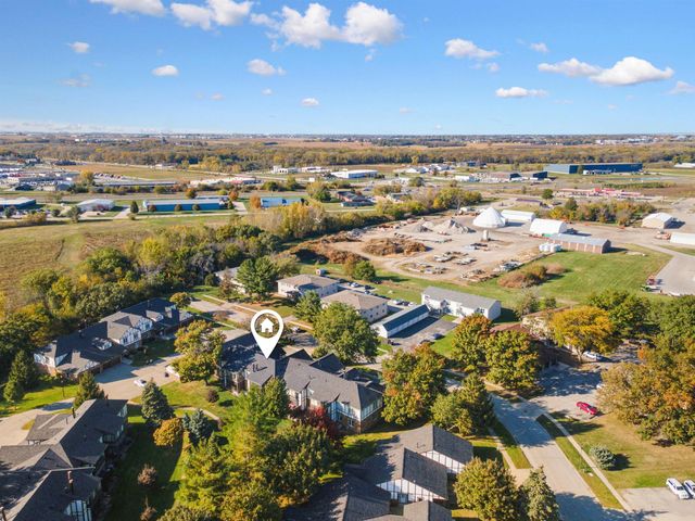 3446 Kingswood Place, Waterloo, IA 50701