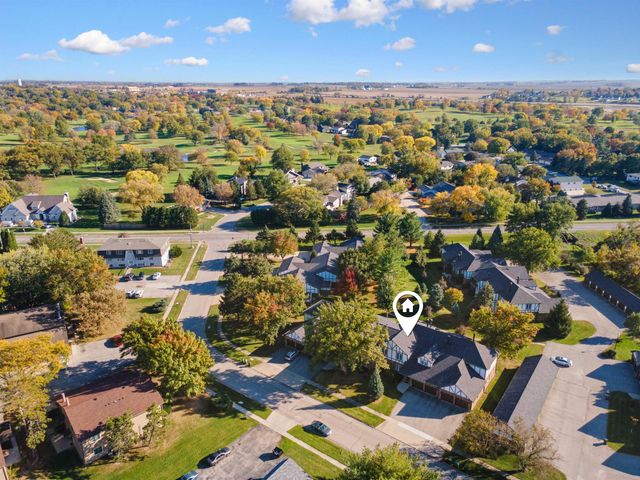 3446 Kingswood Place, Waterloo, IA 50701