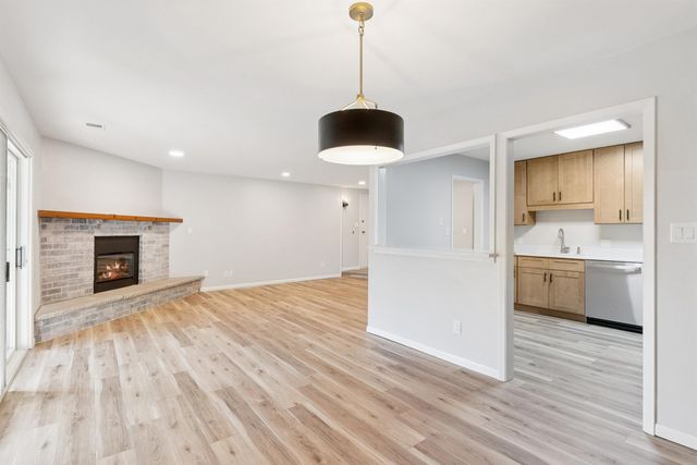 3446 Kingswood Place, Waterloo, IA 50701