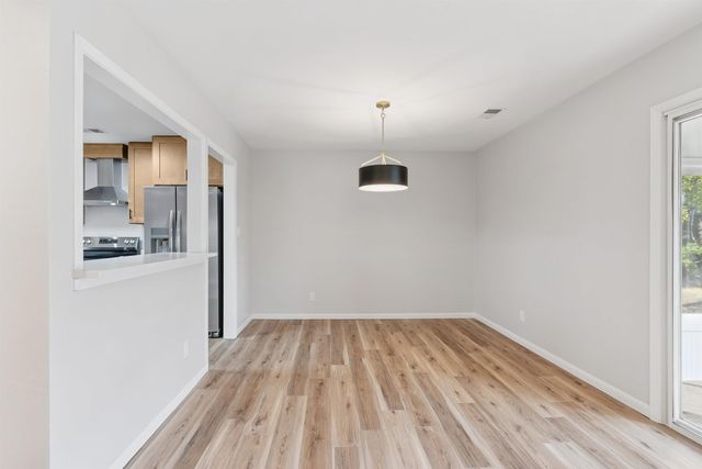 3446 Kingswood Place, Waterloo, IA 50701