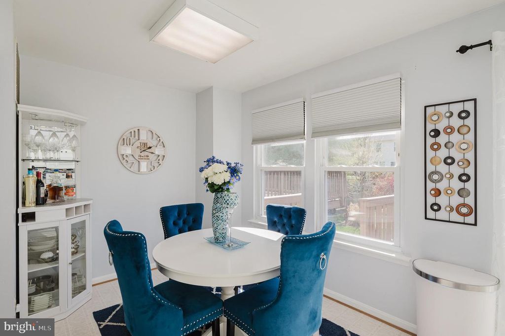 Image 10 of property listing at 304 SUNRAY CT, Abingdon, MD 21009