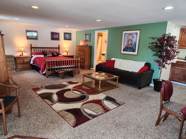 88 Pinyon Trl, Estes Park, CO 80517